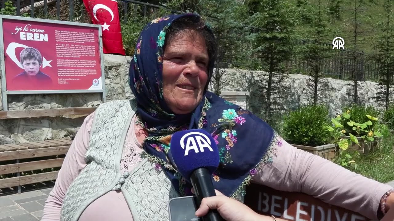 Annesi, Eren Bülbül'ün kırık telefonunu yanından ayırmıyor! 