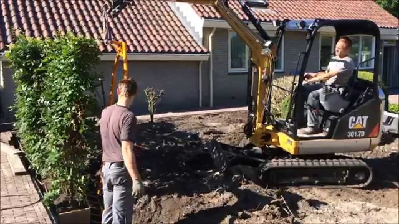 Aanleg landelijke moderne tuin in Oosterhesselen.