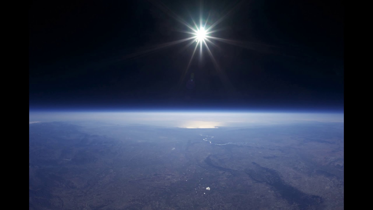 High Altitude Balloon photos of Earth