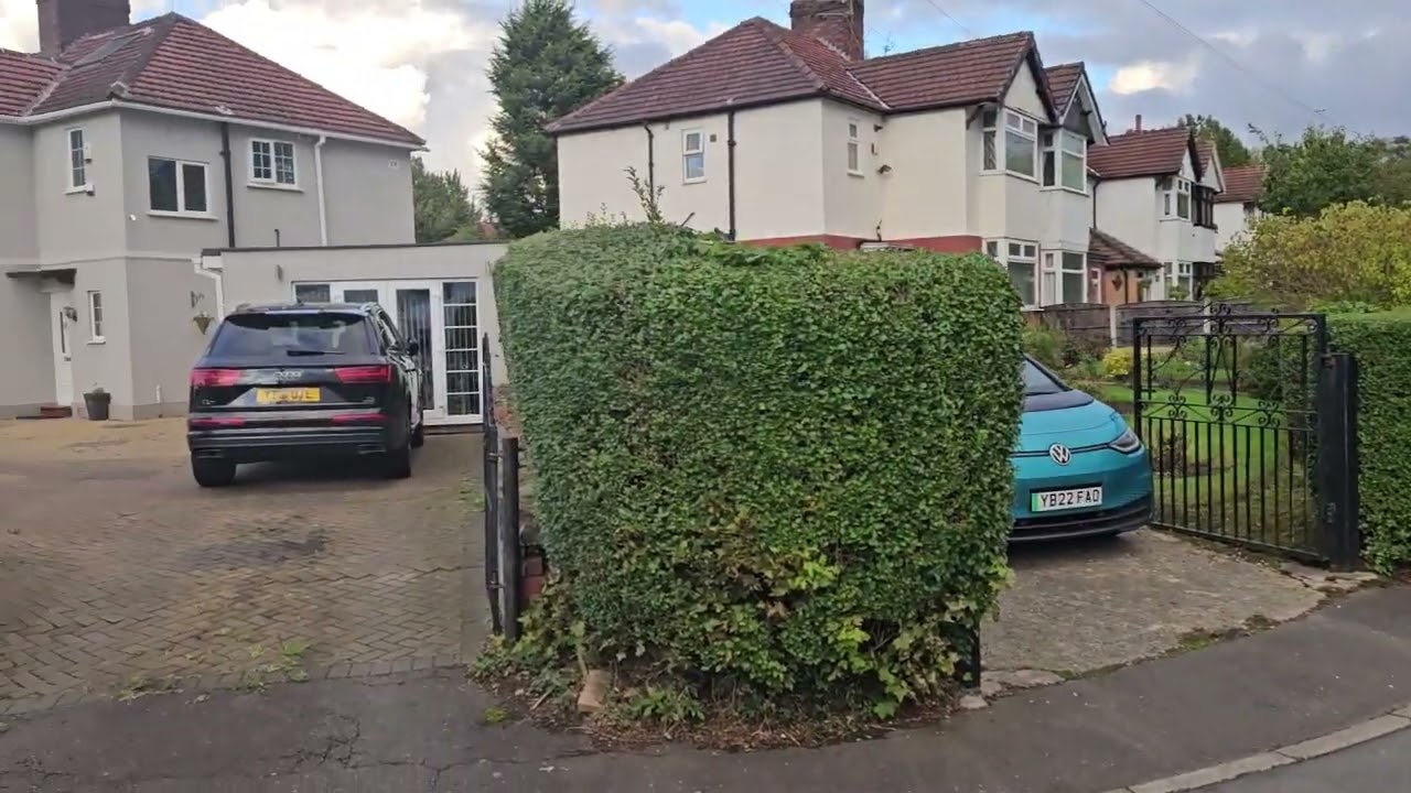 BURNAGE MANCHESTER UK 🇬🇧