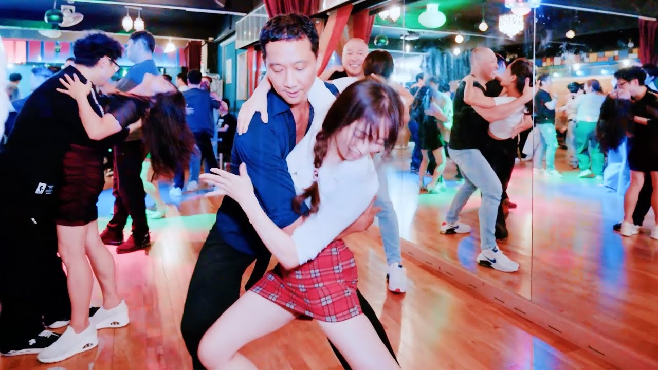 [ 아수라장 ] 바차타 소셜