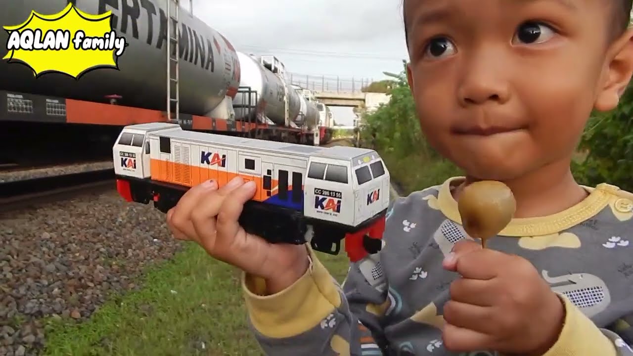 MOMEN KOCAKK‼️BOCIL TAKUT KERETA API GAMAO TANKER PERTAMINA 🫵🤣