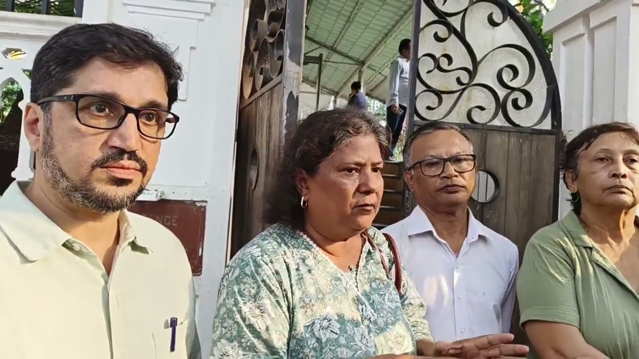 LIVE PONNJEKARS AGAINST CASINO MEET CM AT HIS RESIDENCE