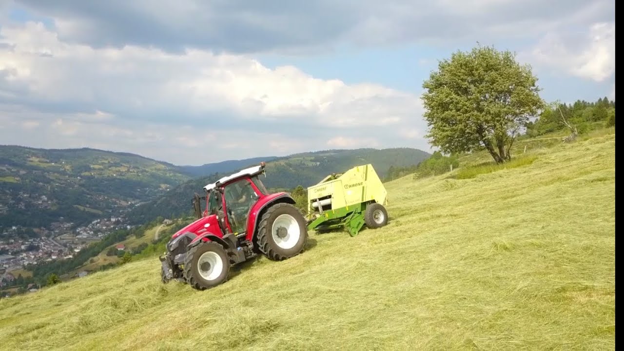 Fenaison Hautes-Vosges ,Lindner Lintrac 130 / AEBI TT 281+/ Chèvrerie du brabant