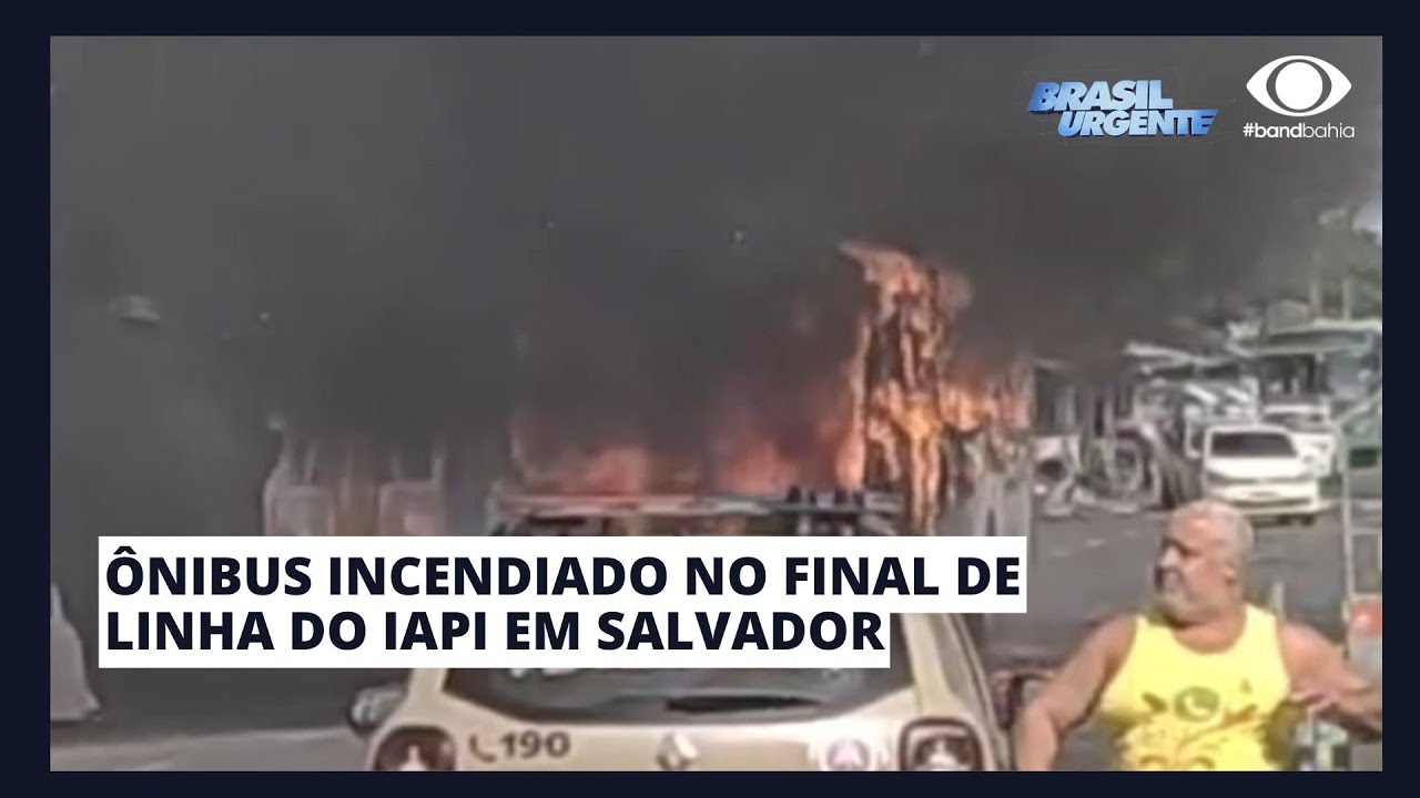 ÔNIBUS INCENDIADO NO FINAL DE LINHA DO IAPI EM SALVADOR