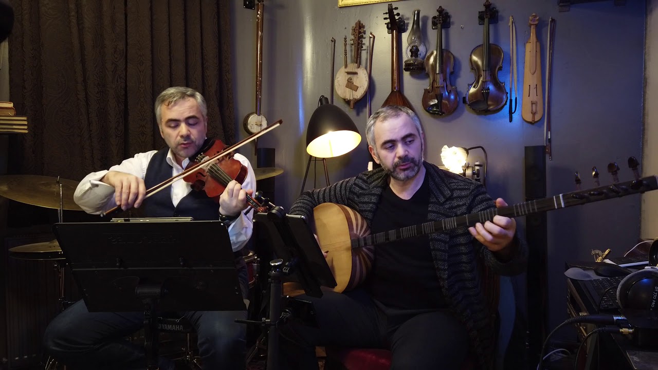 Meşk Akşamları (Bir Kızıl Goncaya Benzer Dudağın)