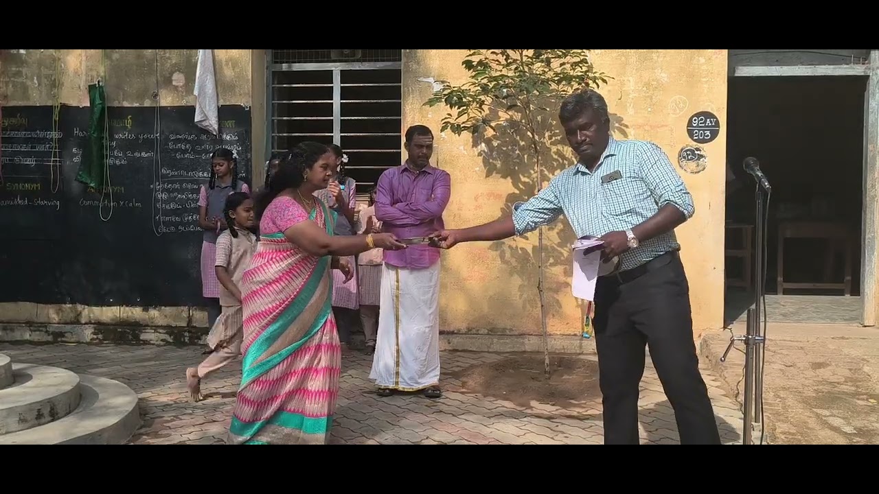 சார்லஸ் டார்வின் தினம்/12.02.2026/பரிசளிப்பு/அரசு மேல்நிலைப்பள்ளி/சுந்தர பாண்டியம்/