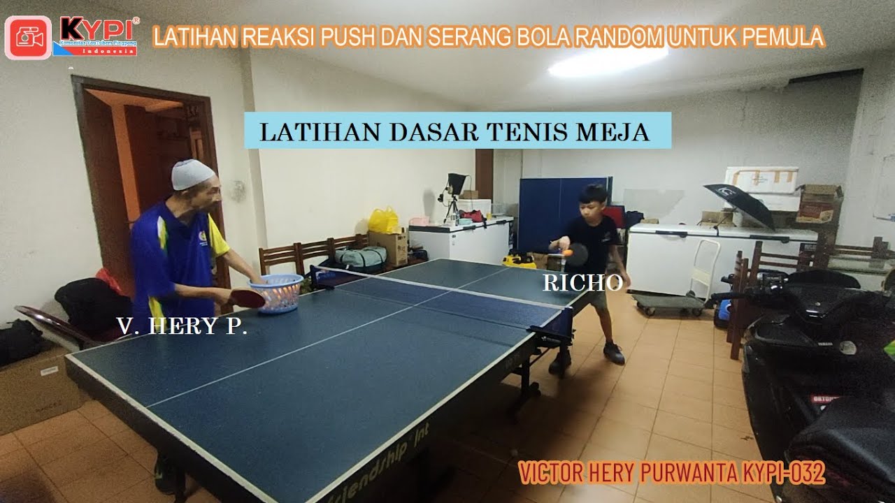 LATIHAN DASAR PUSH DAN SERANG DARI BOLA RANDOM BAGI PEMULA