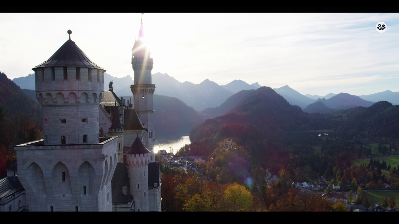 Schloss Neuschwanstein Luftaufnahmen Drohne in 8K