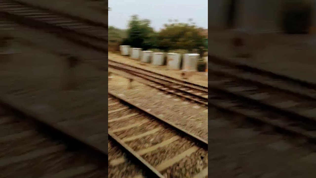 🚄🚃🥇#ytshorts #railway #travel#irctc #indianrailways#railvlog #indianrail#viralshort #youtubeshorts