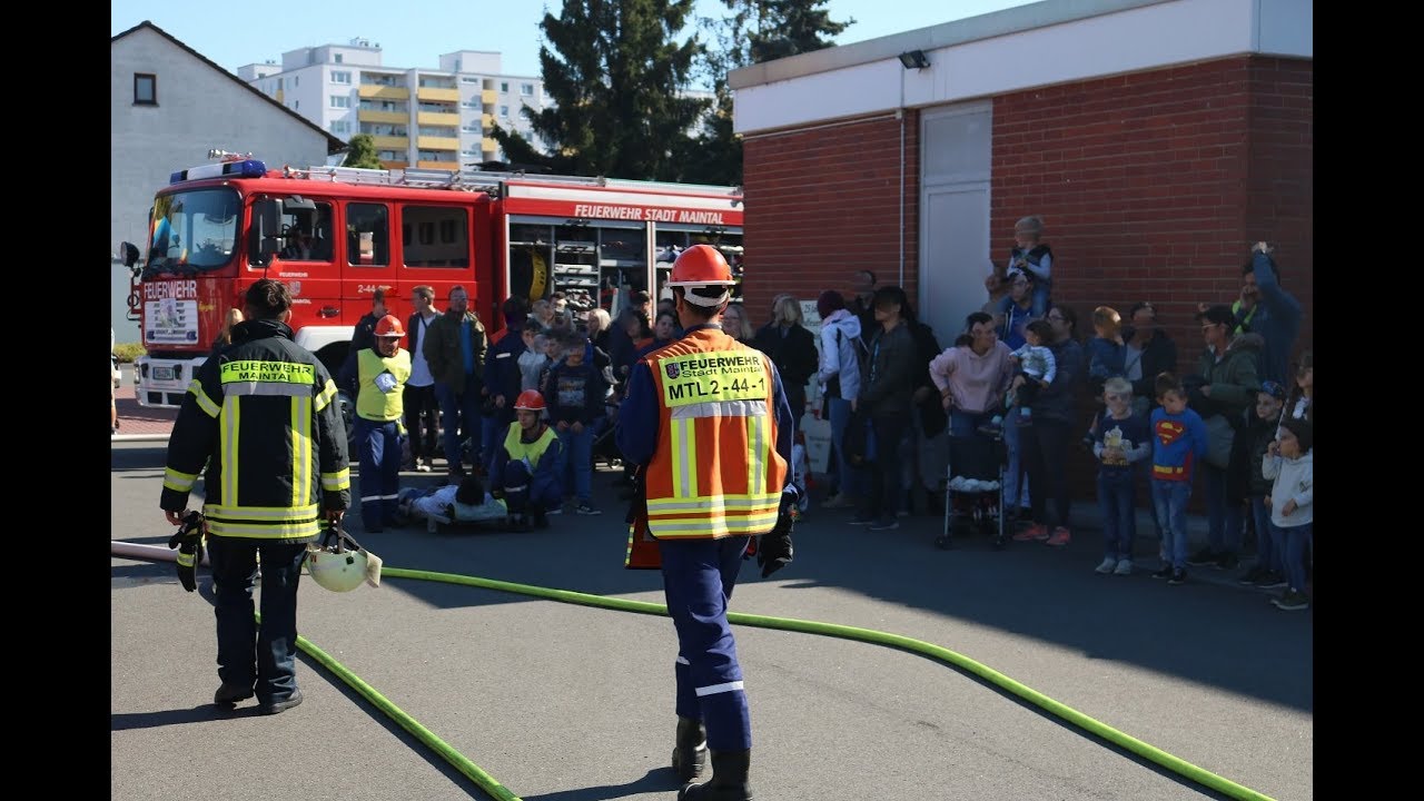 [Bullhorn] Jugendfeuerwehr Maintal Bischofsheim Schauübung beim Tag der offenen Tür