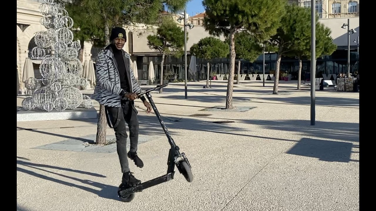 Le Meilleur Cabreur Du Net en Trottinette !!!