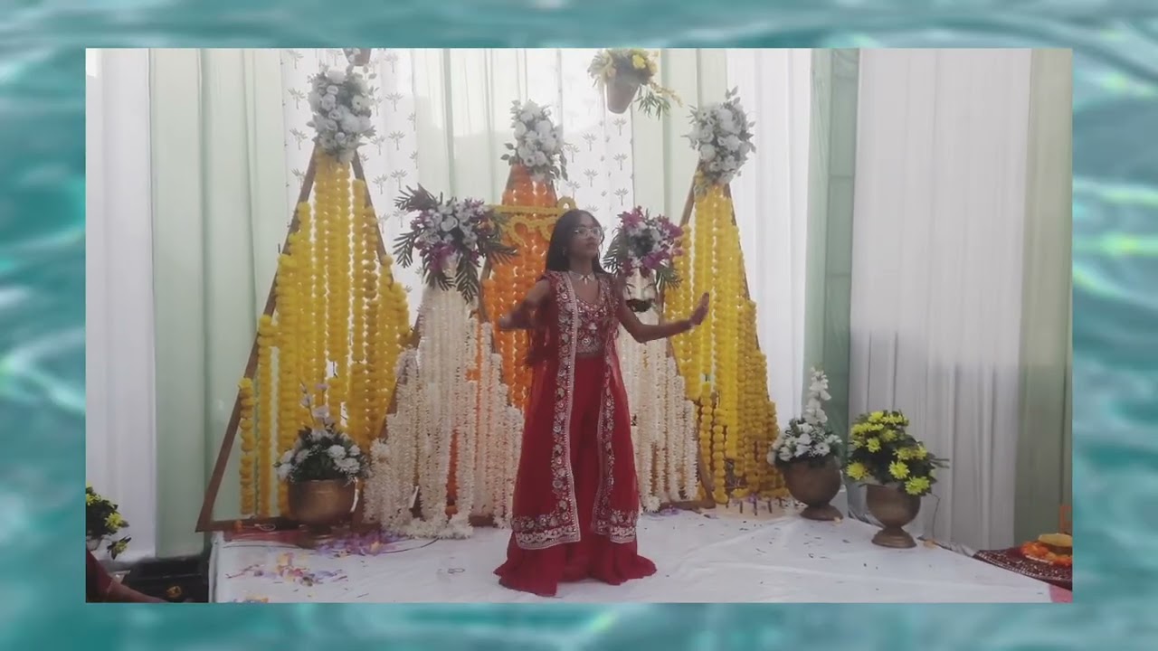 My cute sister droo me ki haldi main maine kiya cute sa dance ❤️💕😍 like and subscribe please