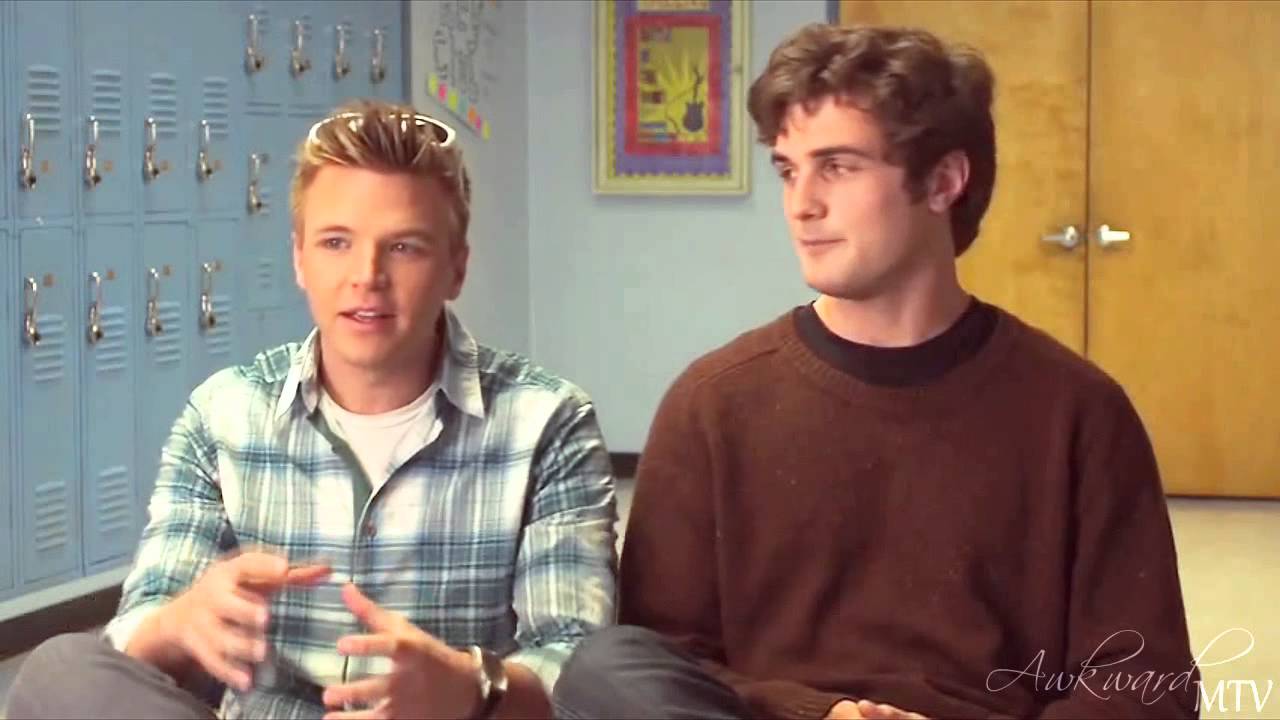 Awkward MTV | Dressing Awkward Cast