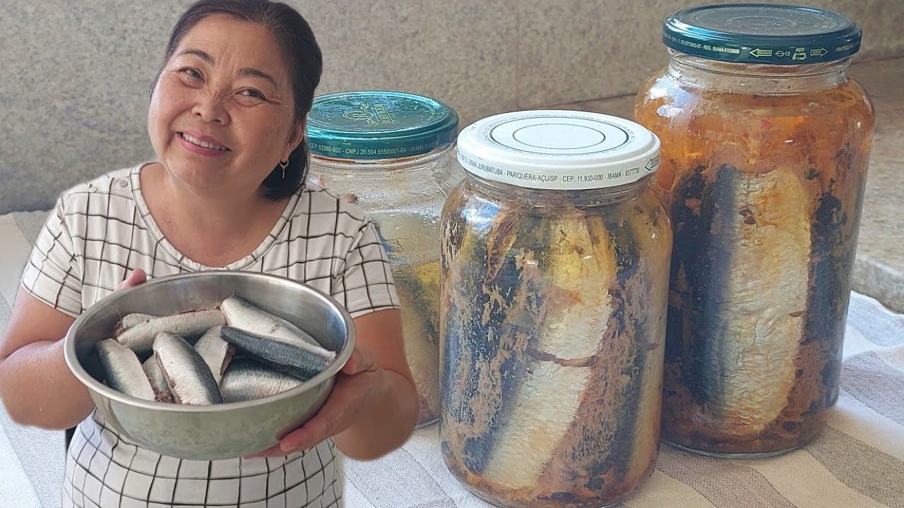SARDINHAS EM CONSERVA QUE DERRETE ATÉ AS ESPINHAS  FEITO NA PRESSÃO NO VIDRO |tipo sardinhas na lata