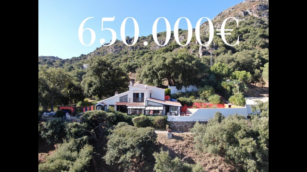 Extraordinary Country House in Celima-La Manga, Casares for sale at ONLY 650.000€