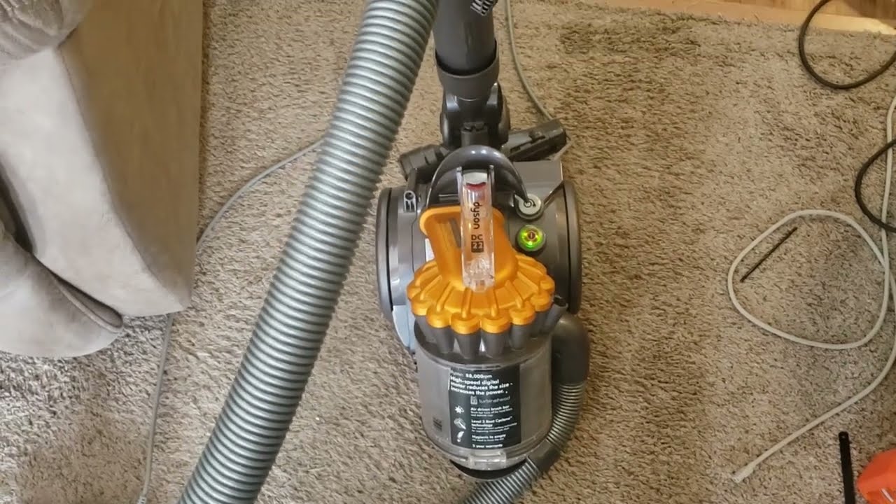 Dyson DC22 airflow test