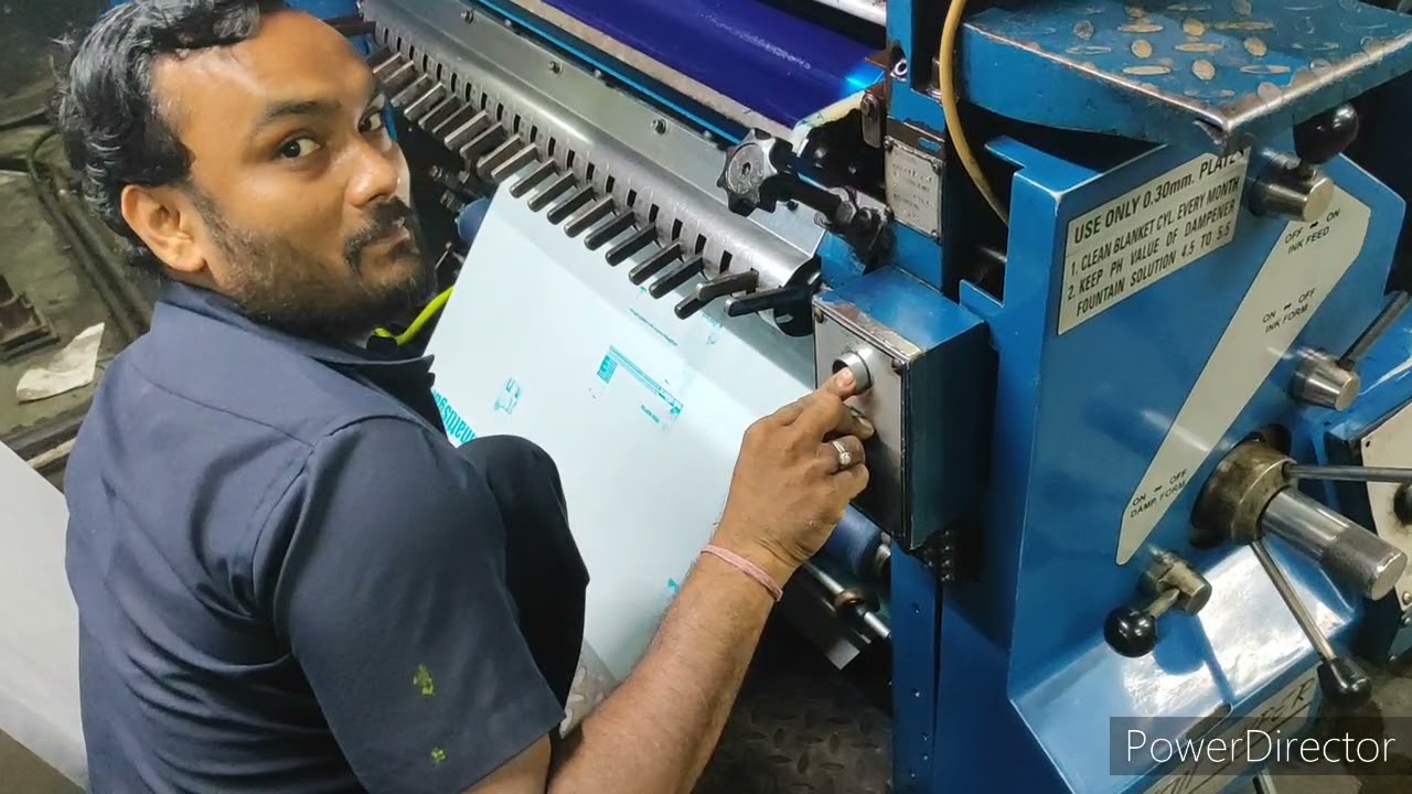 HOW NEWSPAPER PRINTS.