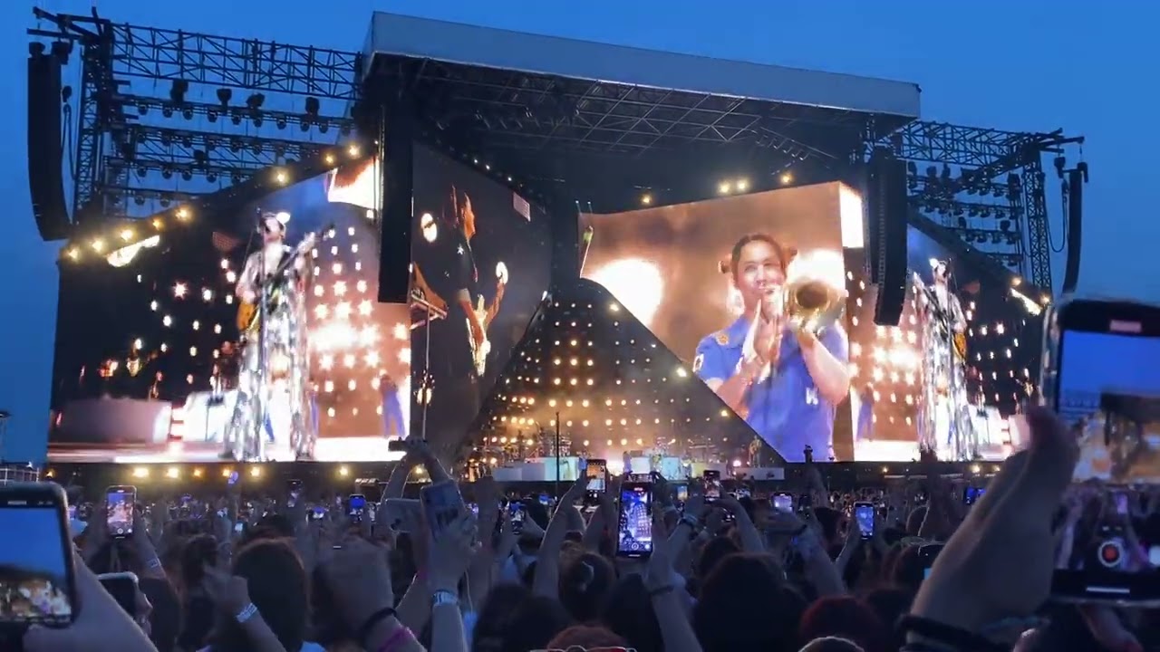 Harry Styles - Golden - Live Reggio Emilia 22-07-2023