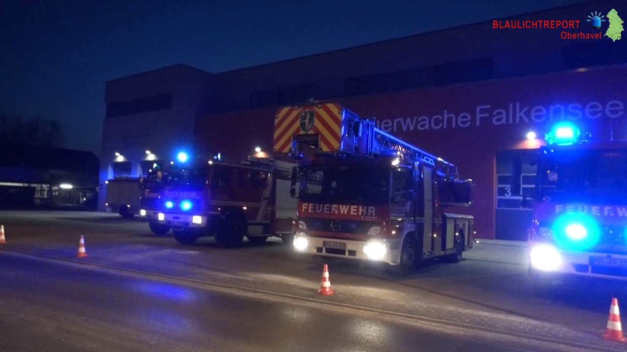 Blaulichtkonvoi zur Inbetriebnahme der neuen Feuerwache Falkensee ( Havelland )