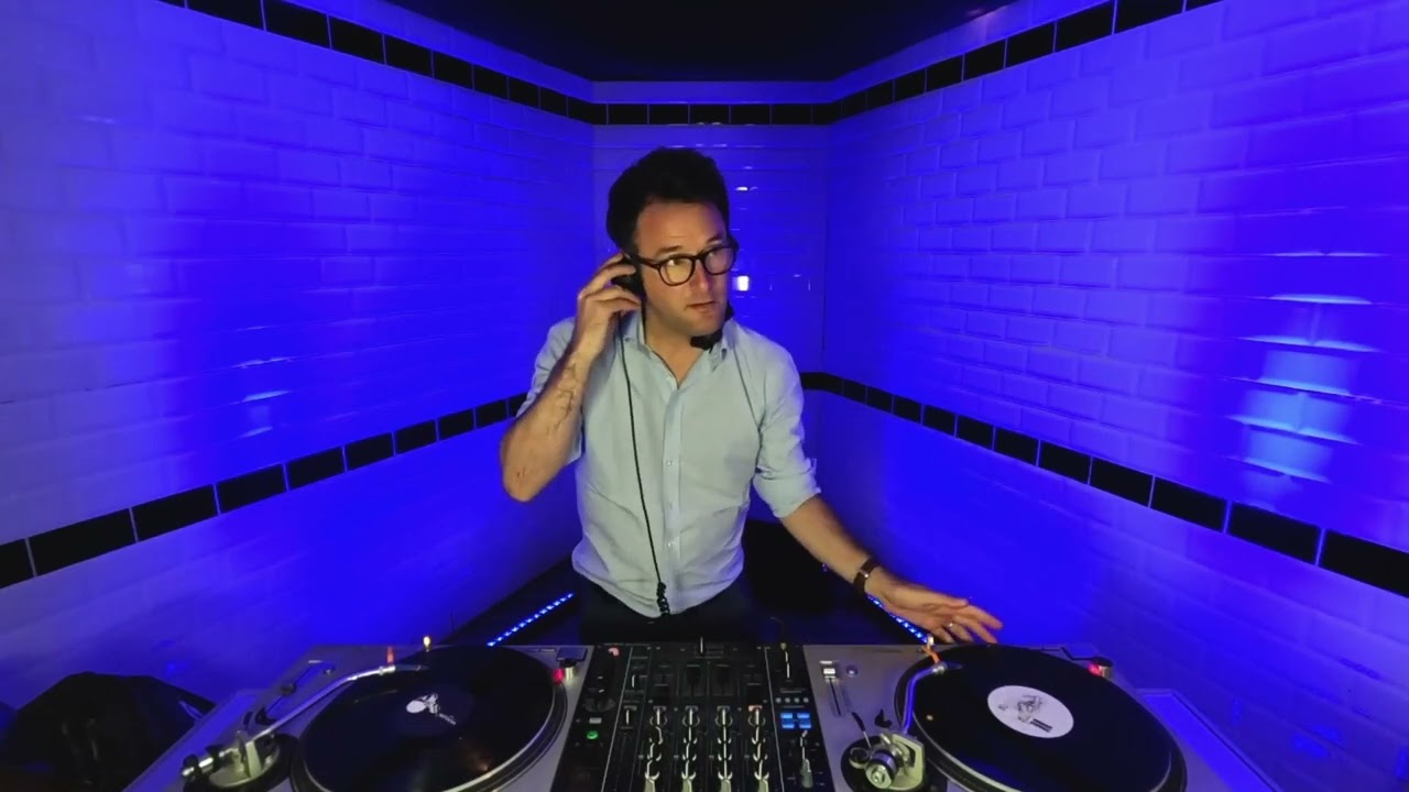 TIONEB / 137 BPM - 062 BASS STATION