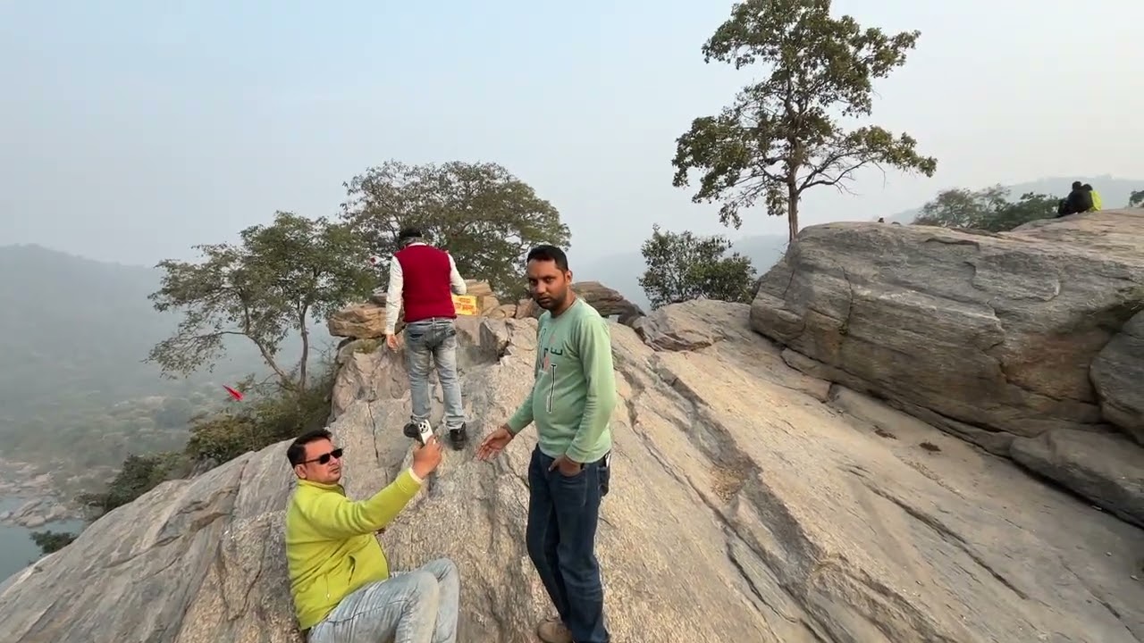 Riders in uphills of Subarnarekha river #viralvideo #motovolgger #subscribe #travel #subscribe 