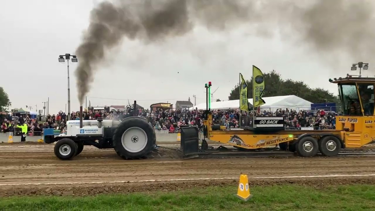 Tractor Pulling, Emley Moor, UK 22nd Sept 2024