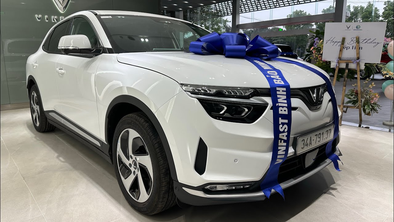 VF 8 Eco Pin CATL 2024 c&oacute; những điểm g&igrave; cải tiến so với đời trước 2022 v&agrave; 2023? | Th&agrave;nh Auto
