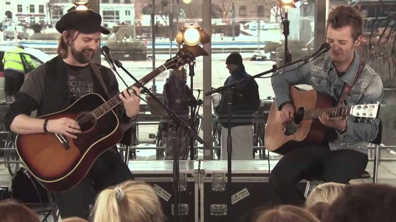 DR3 popper op - Mads Langer & Tim Christensen - Fact Fiction & Silverflame Mashup