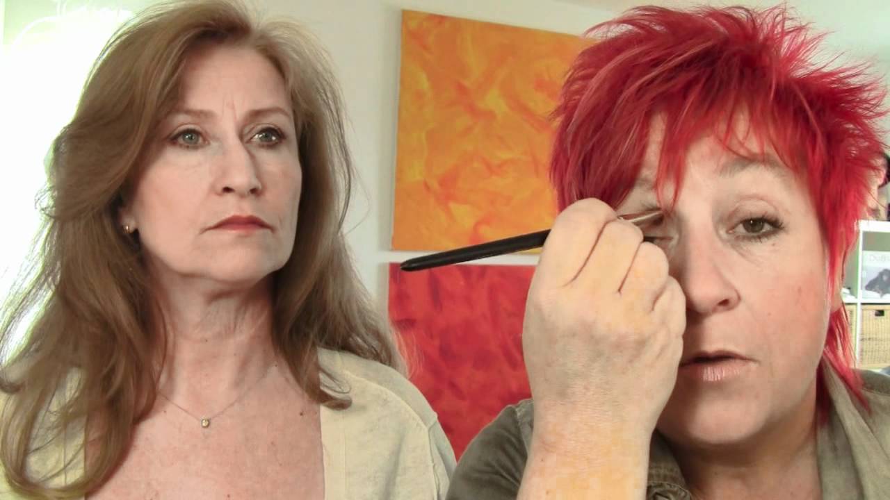 Schlupflider richtig schminken: Tipps von MaMi40plus