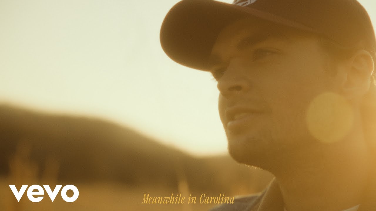 Conner Smith - Meanwhile In Carolina (Lyric Visualizer)