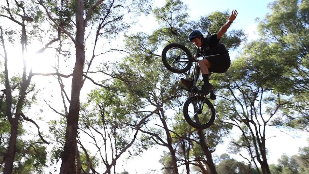 COLLIE PIPELINE JUMPS - IN THE MIX 003