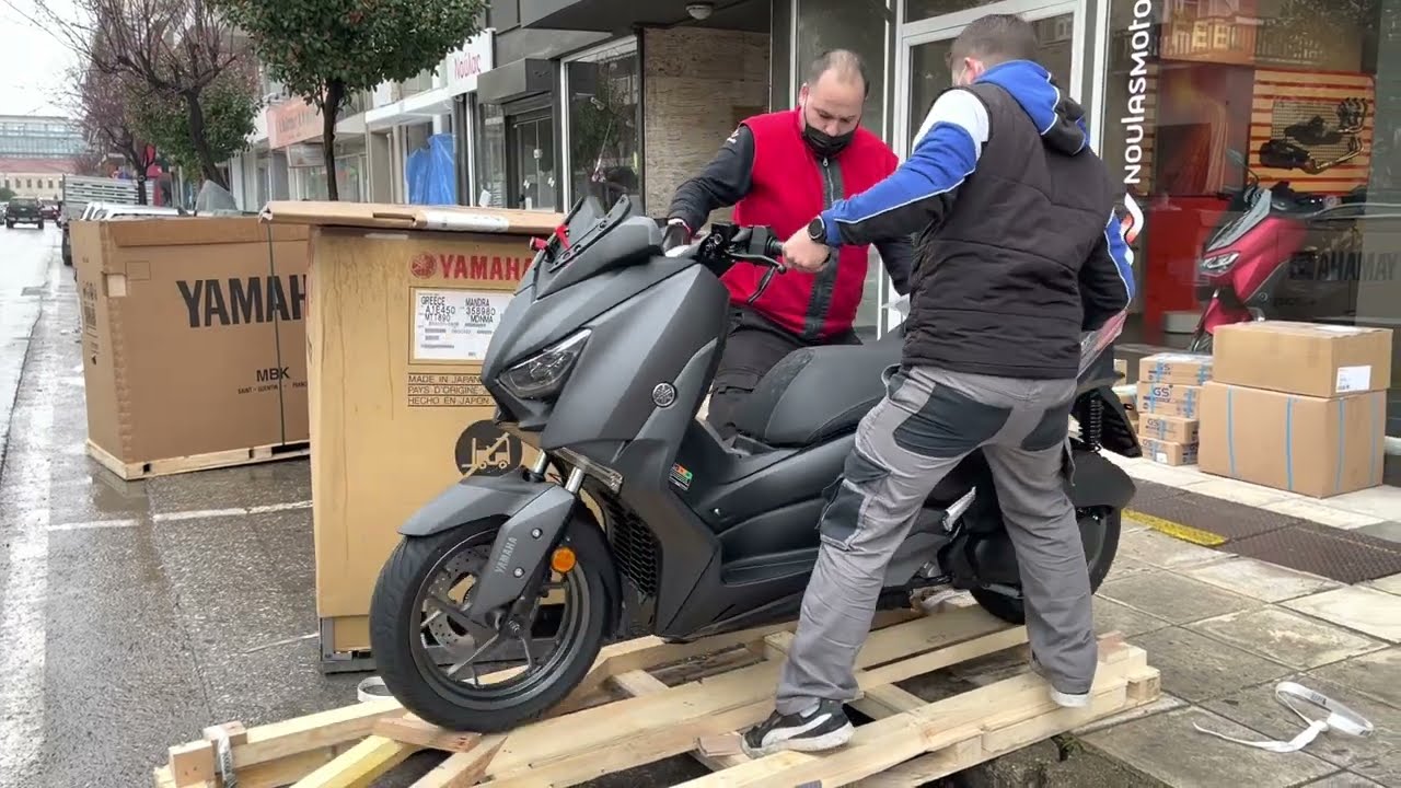 Yamaha X-MAX 125 2022 Tech Max/Sonic Grey / Unboxing