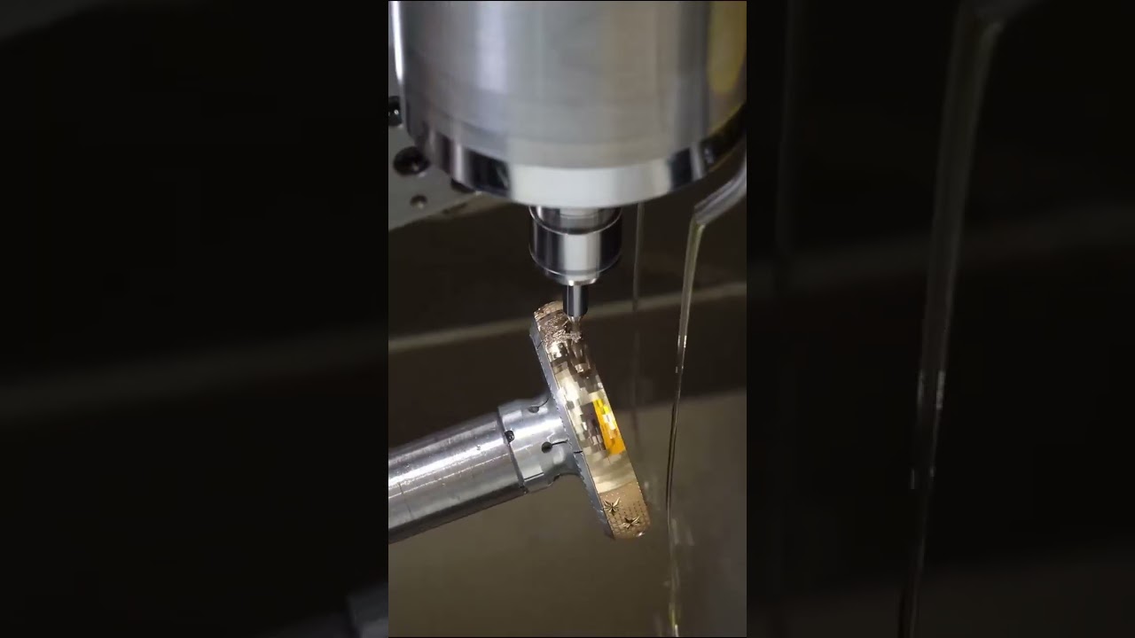 G11-550 |ELEVEN AXIS JEWELRY CNC MACHINE CUTTING GOLD BANGLE| guanglijin.com