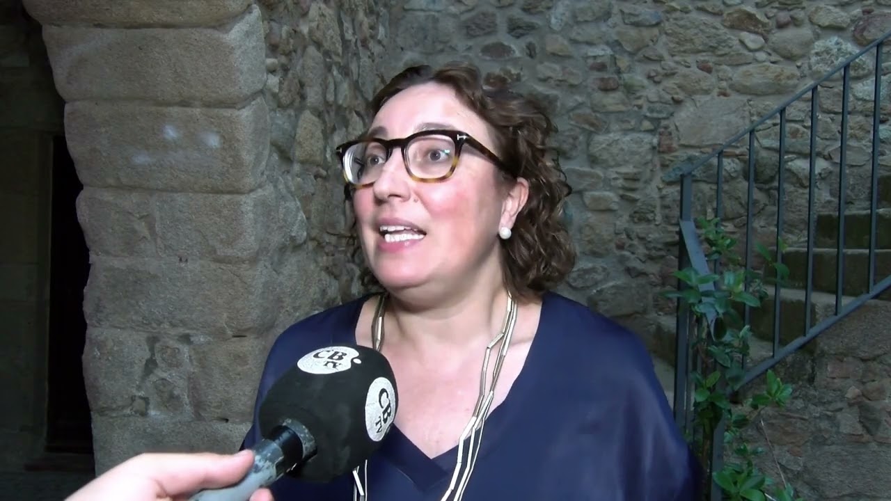 Kike Meana exposa i pinta en directe una obra solidària sobre la DANA