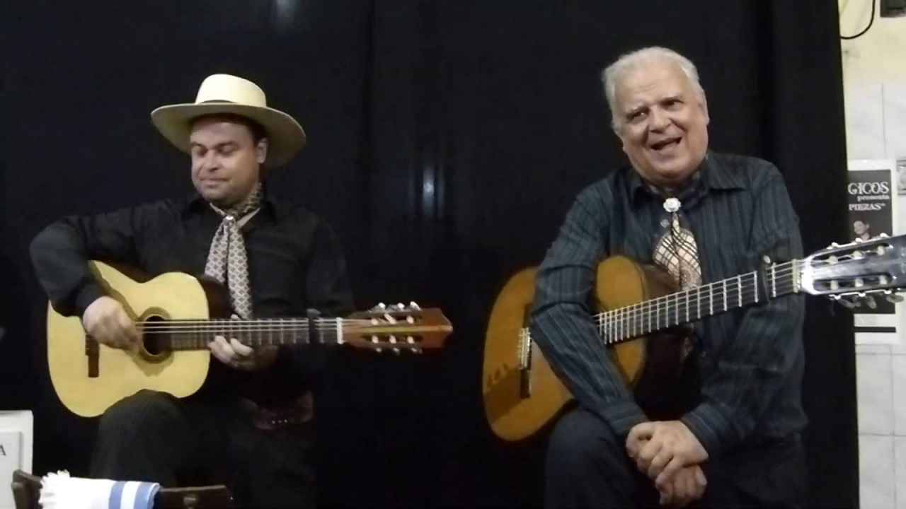 NOCHES PAYADORAS XVII (5): payada entre JOSÉ CURBELO  y GABRIEL LUCENO - 00436