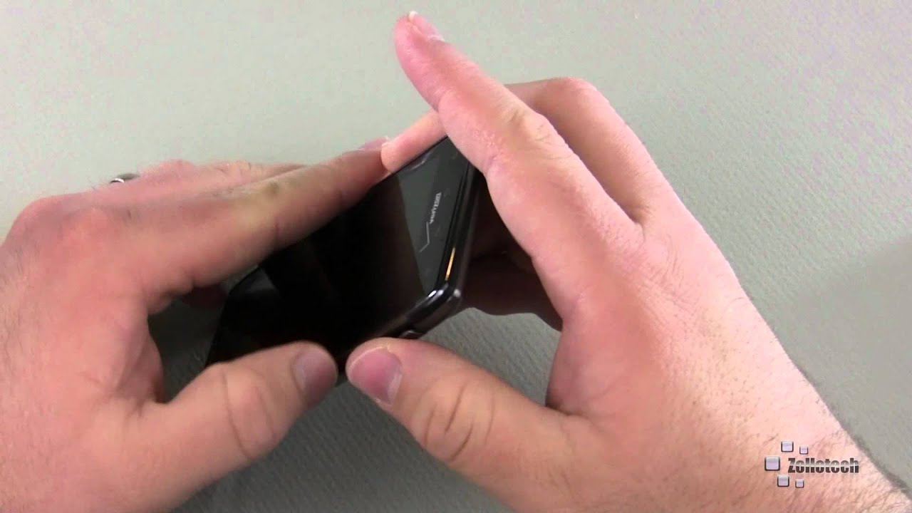 RAZR MAXX Unboxing and First Look