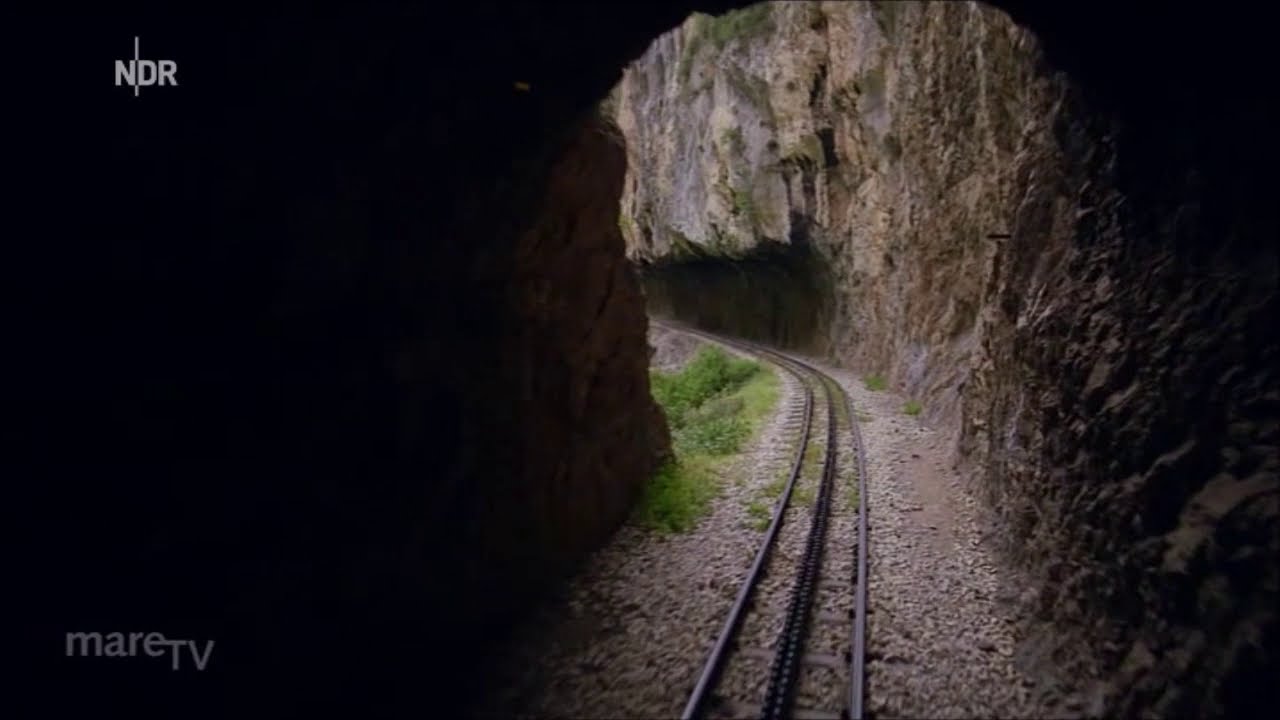 Peloponnes-Zahnradbahn unter den &bdquo;Sch&ouml;nsten &ouml;ffentlichen Verkehrsmitteln&ldquo; Diakopto&ndash;Kalavryta