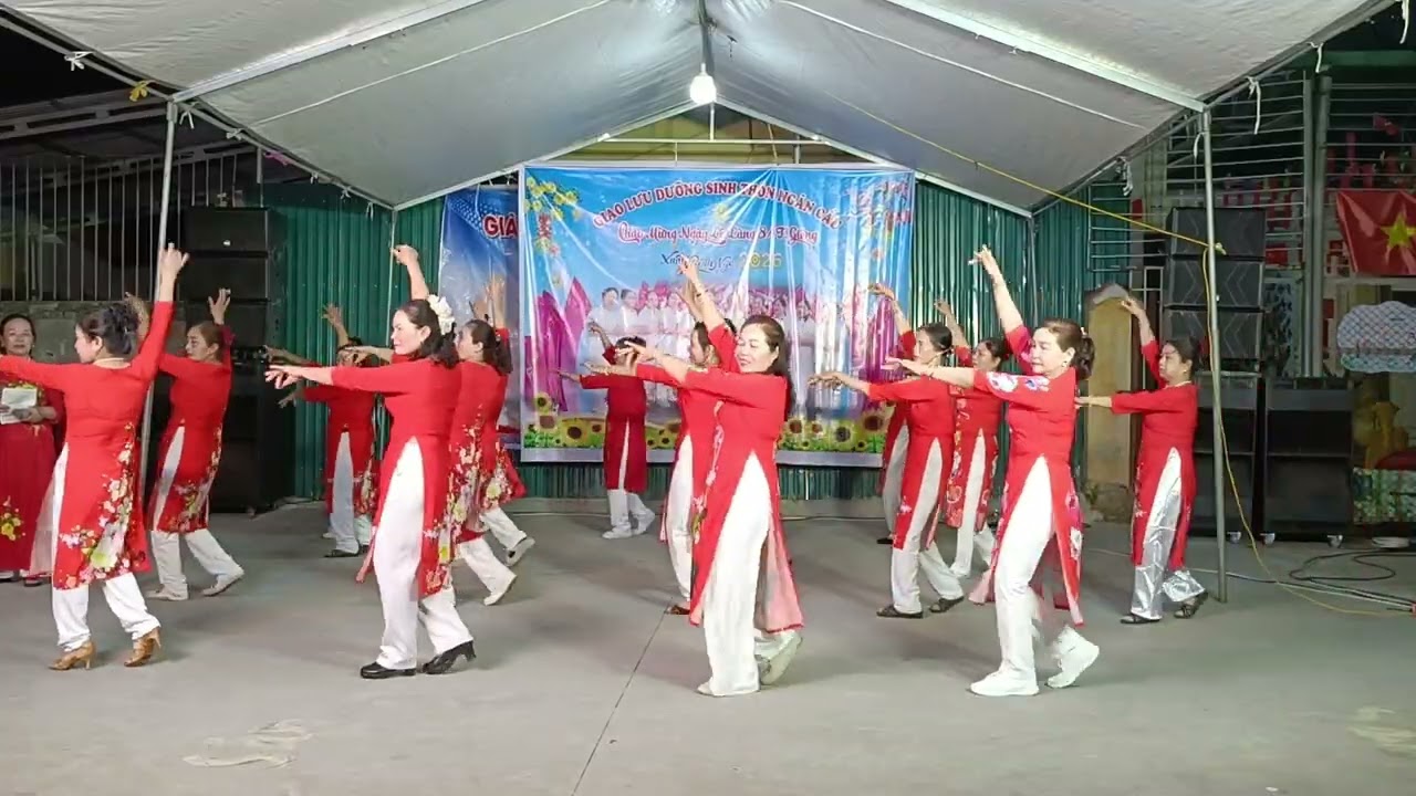 CLB DS Phù Lưu múa 34 tỉnh thành.