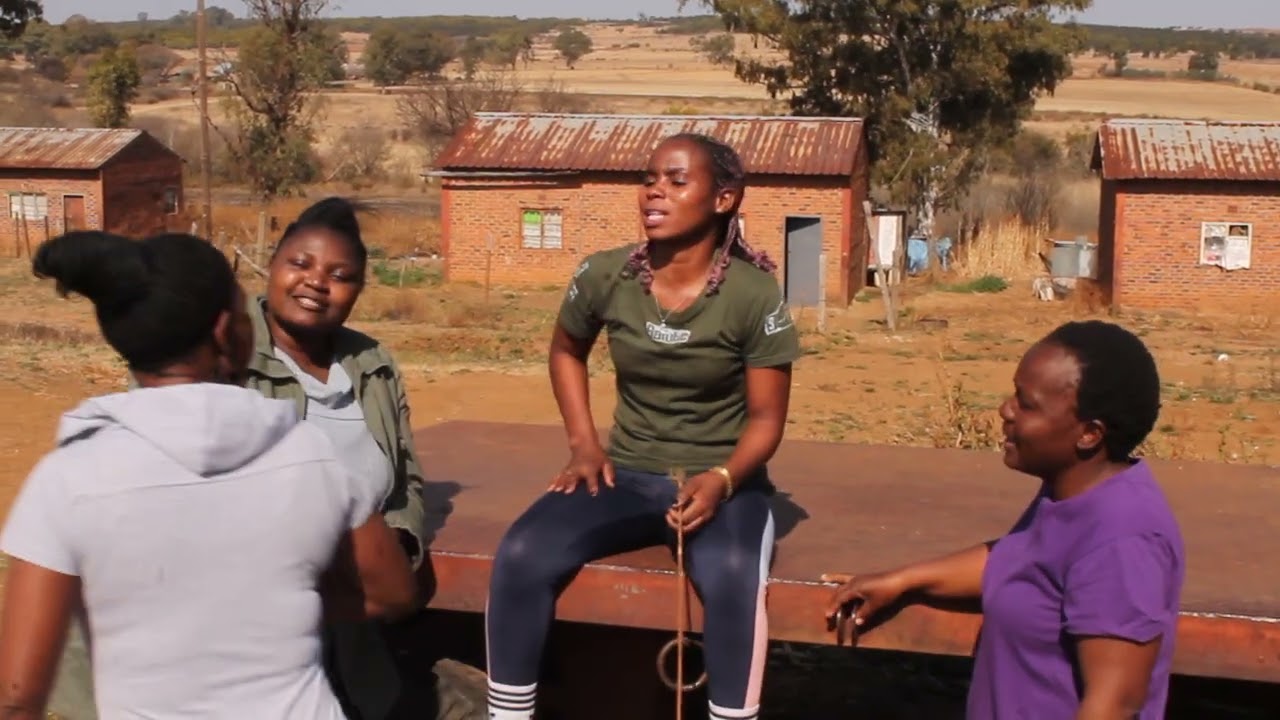 Amadoda amanje awaphisani nge Mali