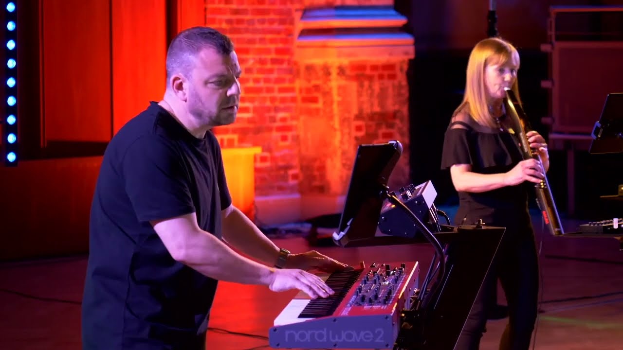 JS Bach concerto for 2 violins BWV 1043 performed live on synthesizers by Art of Moog