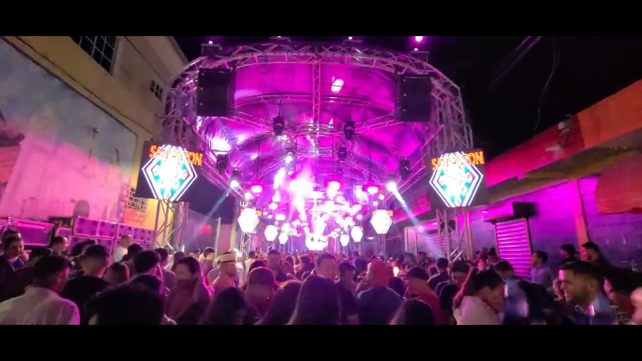 JULIANA DISCOMOVIL EL SALVADOR EL BOOM BASS.