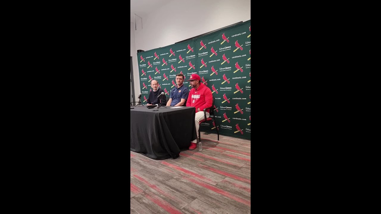 Cardinals manager Oli Marmol talks contract extension at press conference