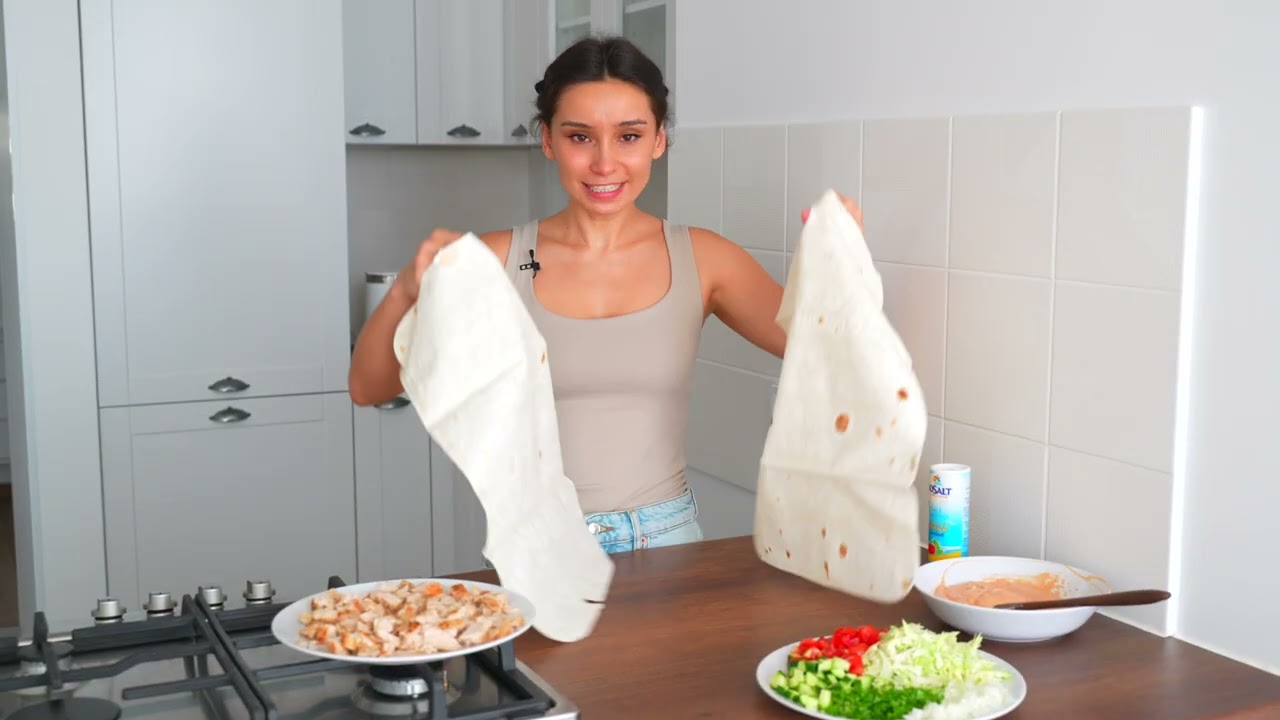 Готовлю такой ужин 3 раза в неделю! Вкусный и простой рецепт! Куриное филе с овощами в лаваше