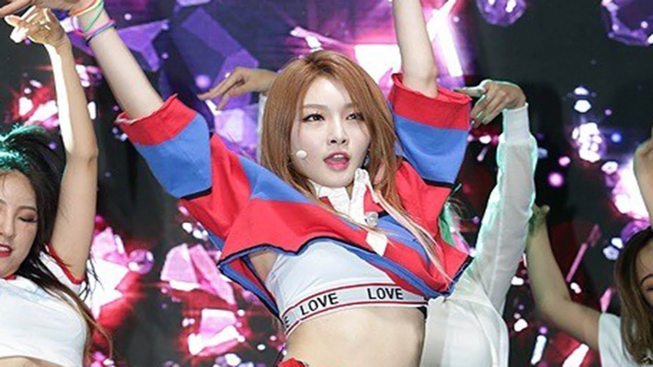 I.O.I CHUNG HA(청하) 'Why Don't You Know' Showcase Stage (Hands on Me, 아이오아이)