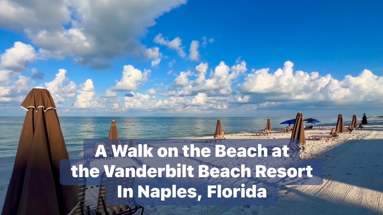 Прогулка по пляжу в курортном комплексе Vanderbilt Beach Resort в Неаполе, Флорида (18.09.2023)