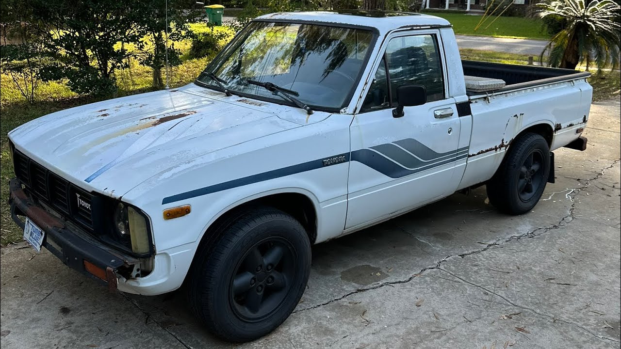 Corbeau Sport Seat install in a 1983 Toyota pickup