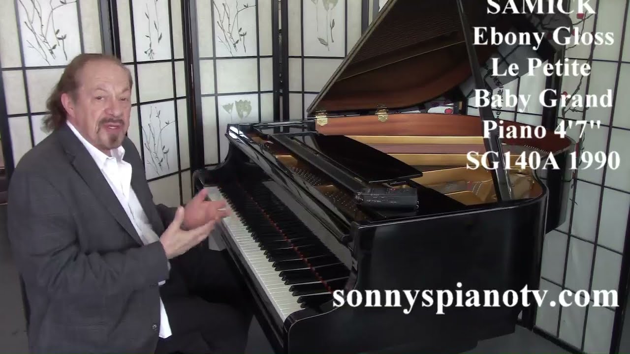 SAMICK Ebony Gloss Le Petite Baby Grand Piano 4'7