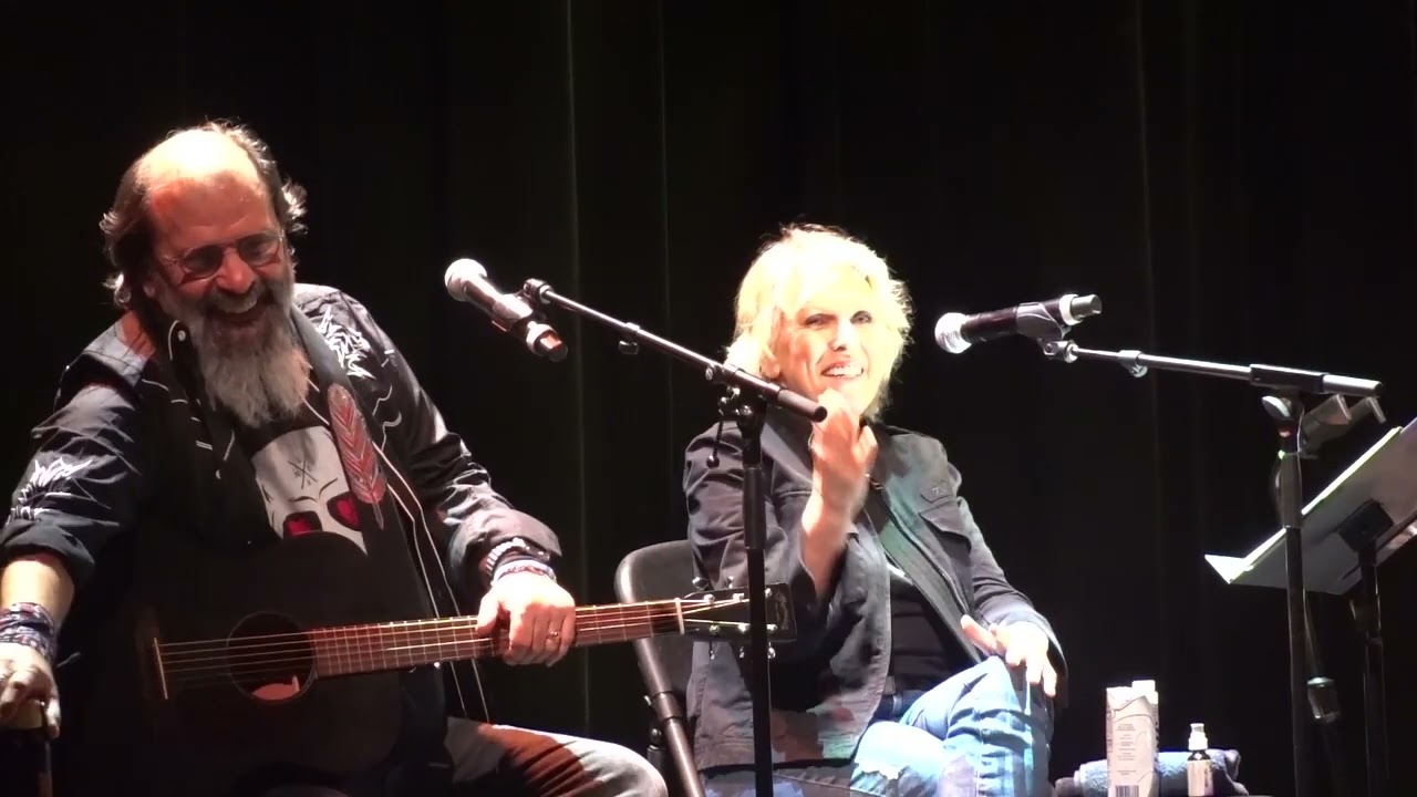 Lucinda Williams  