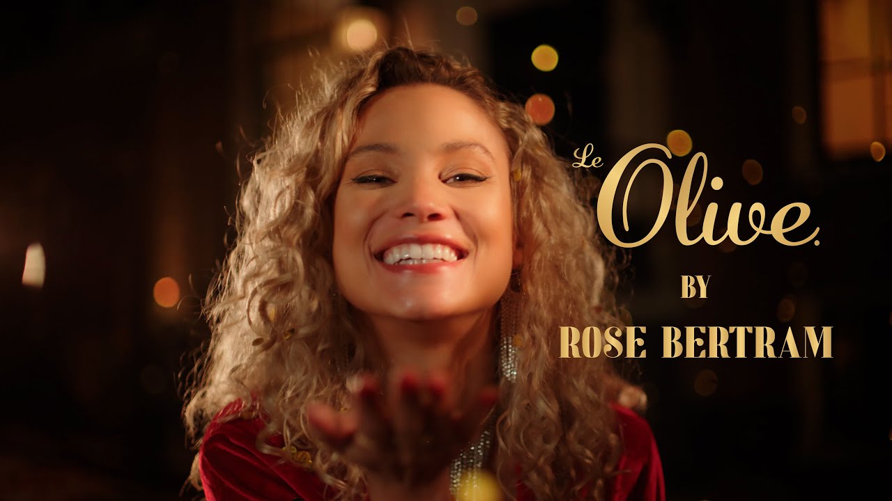 Chic & comfy Holidays - Let's Talk with Rose Bertram 🌹
